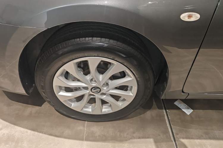Used Nissan Sylphy 2021 Classic 1.6XL CVT Luxury Edition Left Front Wheel Hub