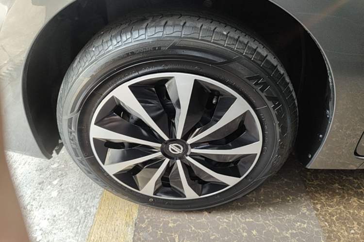 Used Nissan Sylphy 2021 Classic 1.6XL CVT Luxury Edition Left Front Wheel Hub