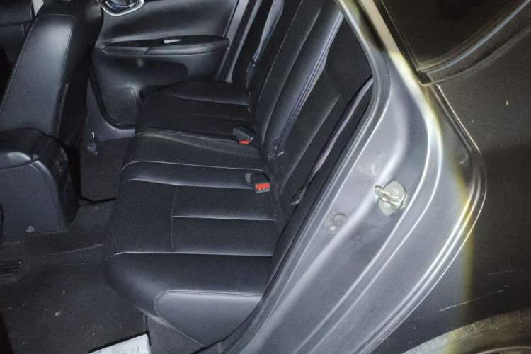 Used Nissan Sylphy 2021 Classic 1.6XL CVT Luxury Edition Left Rear Seat