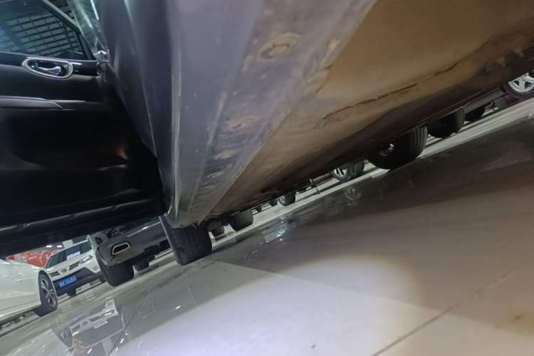 Used Nissan Sylphy 2021 Classic 1.6XL CVT Luxury Edition Left Side Sill