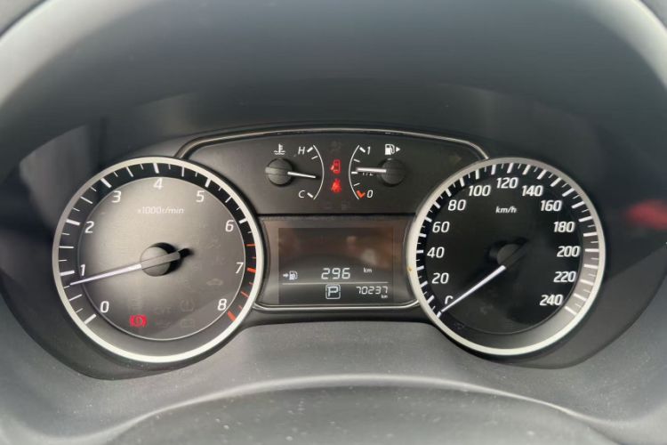 Used Nissan Sylphy 2021 Classic 1.6XL CVT Luxury Edition Odometer Close Up