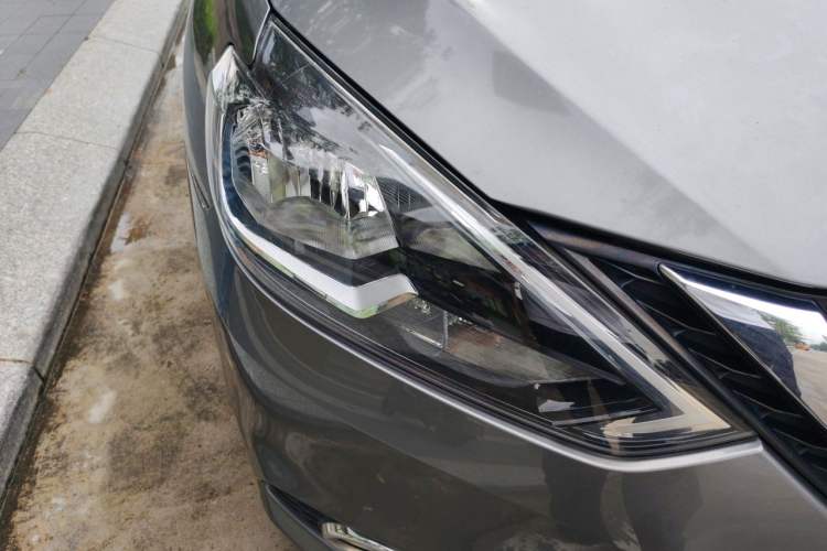 Used Nissan Sylphy 2021 Classic 1.6XL CVT Luxury Edition Right Front Headlight