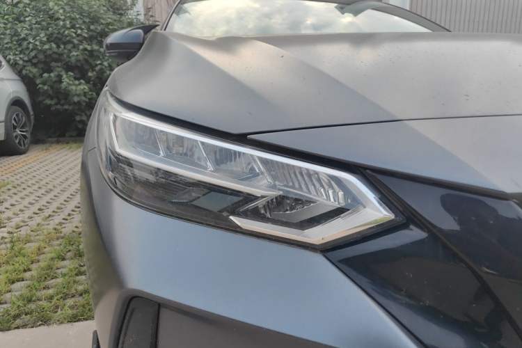 Used Nissan Sylphy 2021 1.6L XL CVT Enjoyment Edition Right Front Headlight