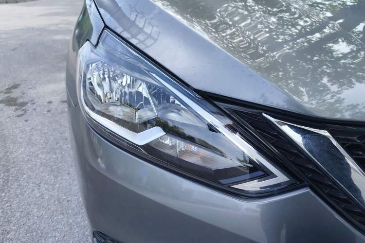 Used Nissan Sylphy 2021 Classic 1.6XL CVT Luxury Edition Right Front Headlight