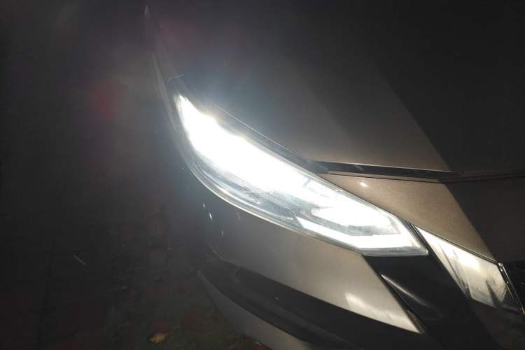 Used Nissan Sylphy 2021 1.6L XL CVT Enjoyment Edition Right Front Headlight