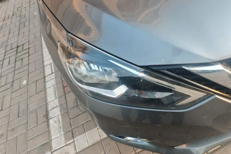 Used Nissan Sylphy 2021 Classic 1.6XL CVT Luxury Edition Right Front Headlight