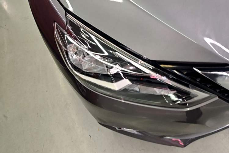 Used Nissan Sylphy 2021 Classic 1.6XL CVT Luxury Edition Right Front Headlight