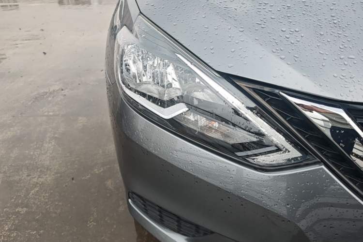 Used Nissan Sylphy 2021 Classic 1.6XE CVT Comfort Edition Right Front Headlight