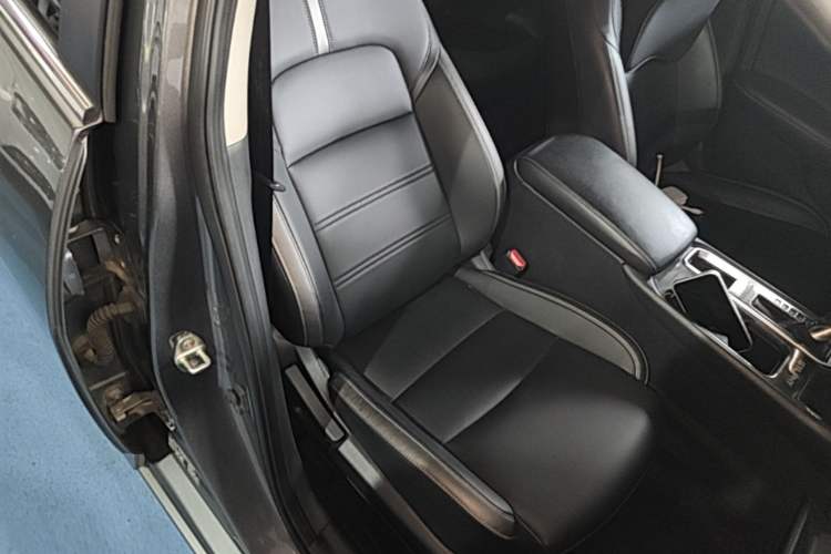 Used Nissan Sylphy 2021 1.6L XL CVT Enjoyment Edition Right Front Seat