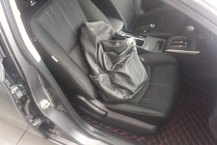 Used Nissan Sylphy 2021 Classic 1.6XE CVT Comfort Edition Right Front Seat