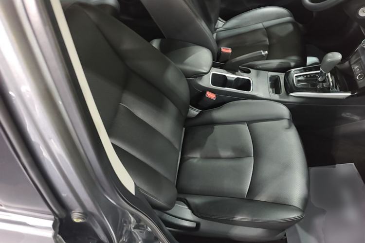 Used Nissan Sylphy 2021 Classic 1.6XL CVT Luxury Edition Right Front Seat