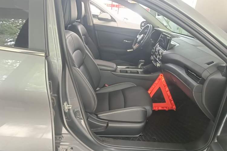Used Nissan Sylphy 2021 1.6L XL CVT Enjoyment Edition Right Front Seat