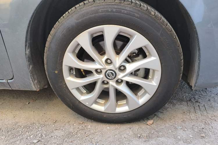 Used Nissan Sylphy 2021 Classic 1.6XL CVT Luxury Edition Right Front Wheel Hub