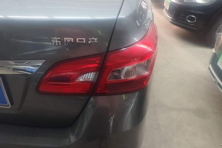 Used Nissan Sylphy 2021 Classic 1.6XL CVT Luxury Edition Right Rear Taillight
