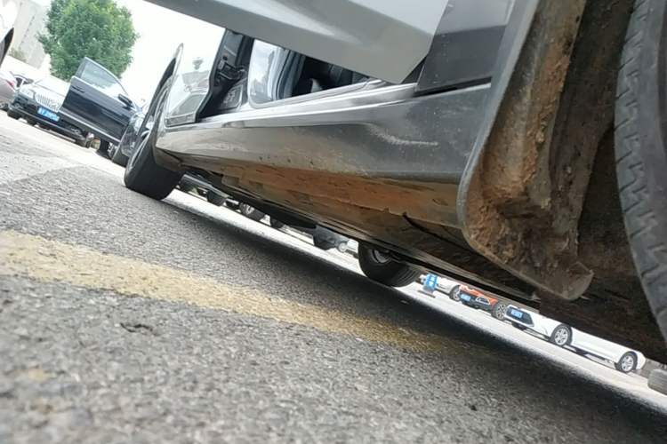 Used Nissan Sylphy 2021 1.6L XL CVT Enjoyment Edition Right Side Sill