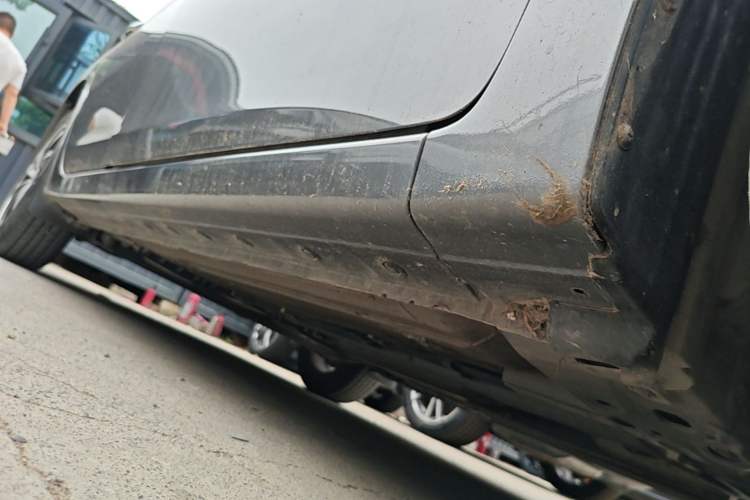 Used Nissan Sylphy 2021 Classic 1.6XE CVT Comfort Edition Right Side Sill