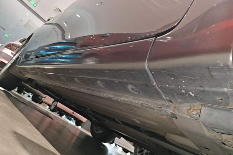 Used Nissan Sylphy 2021 Classic 1.6XL CVT Luxury Edition Right Side Sill