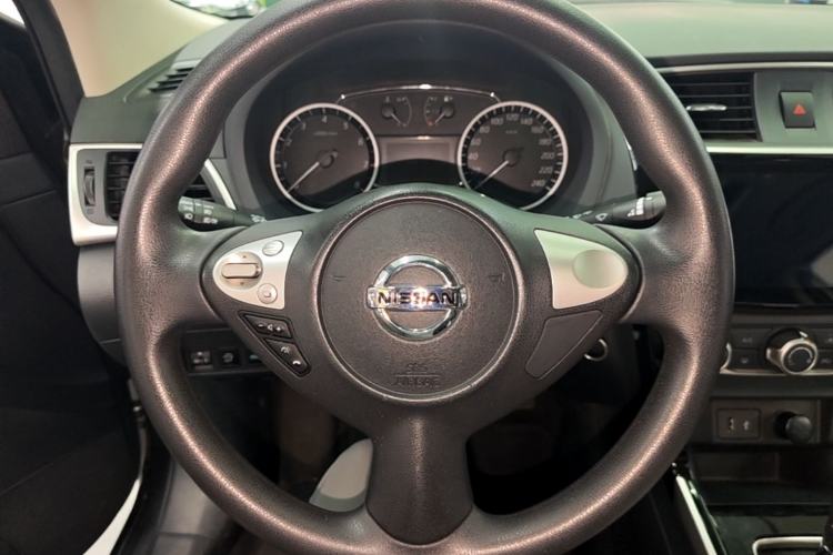 Used Nissan Sylphy 2021 Classic 1.6XL CVT Luxury Edition Steering Wheel
