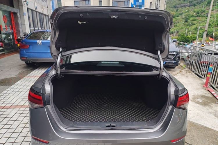 Used Nissan Sylphy 2021 1.6L XL CVT Enjoyment Edition Trunk