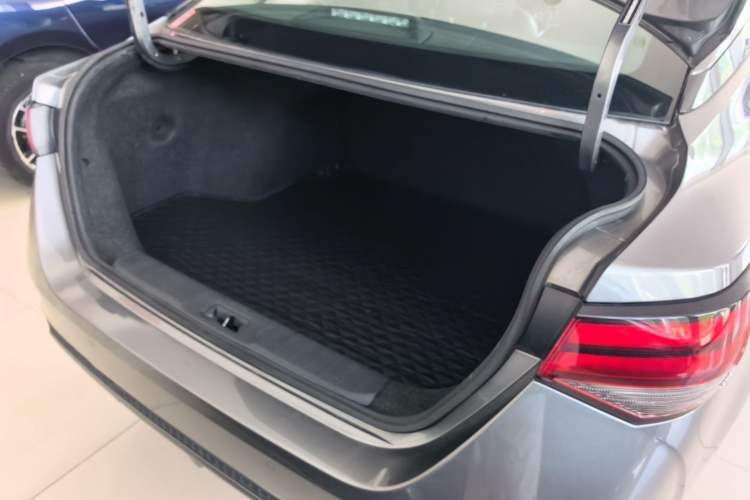 Used Nissan Sylphy 2021 1.6L XL CVT Enjoyment Edition Trunk