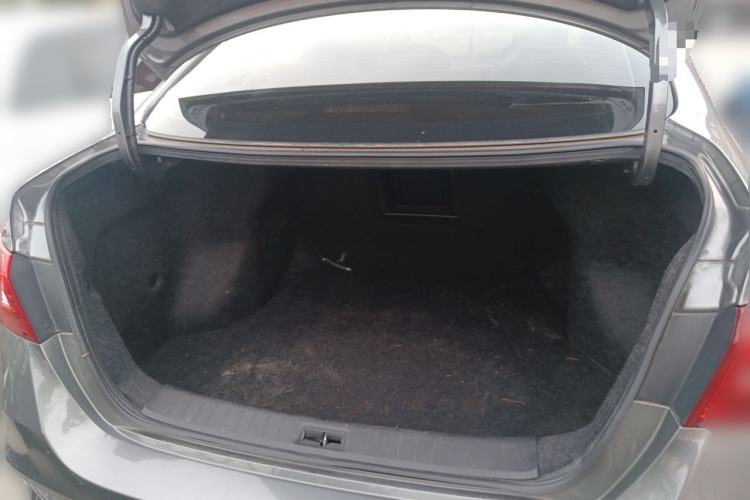 Used Nissan Sylphy 2021 Classic 1.6XL CVT Luxury Edition Trunk