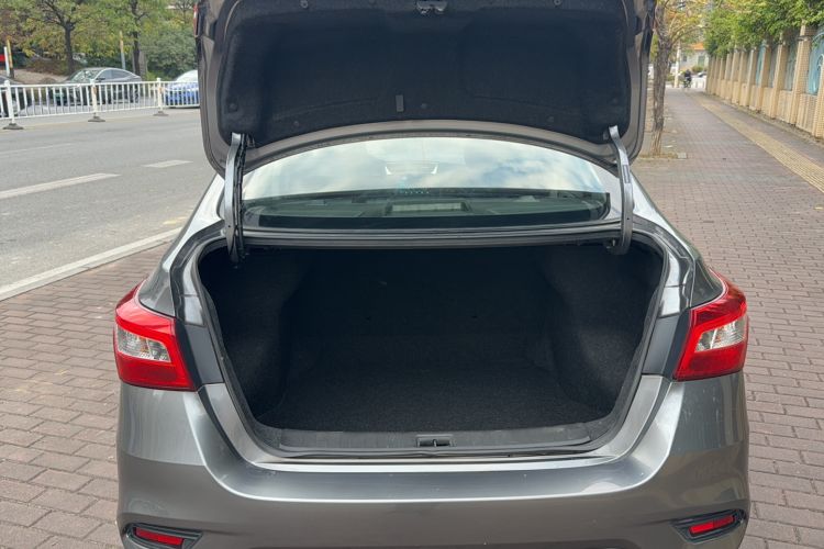 Used Nissan Sylphy 2021 Classic 1.6XE CVT Comfort Edition Trunk