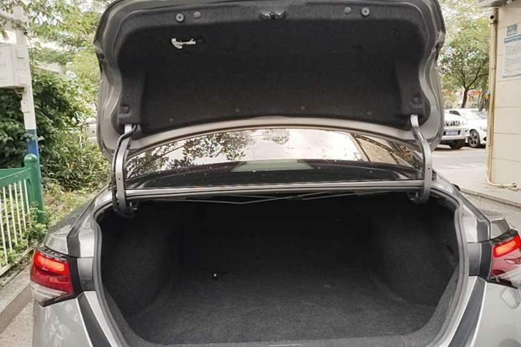 Used Nissan Sylphy 2021 1.6L XL CVT Enjoyment Edition Trunk