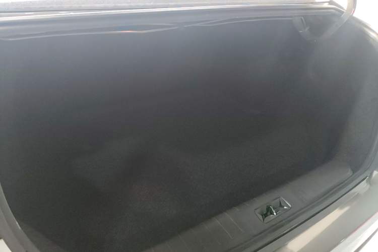 Used Nissan Sylphy 2021 1.6L XL CVT Enjoyment Edition Trunk