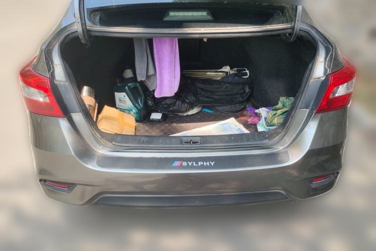 Used Nissan Sylphy 2021 Classic 1.6XL CVT Luxury Edition Trunk