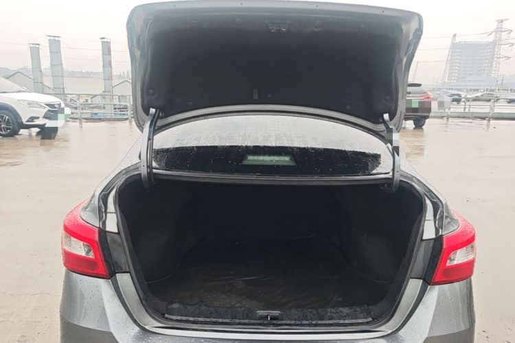 Used Nissan Sylphy 2021 Classic 1.6XE CVT Comfort Edition Trunk