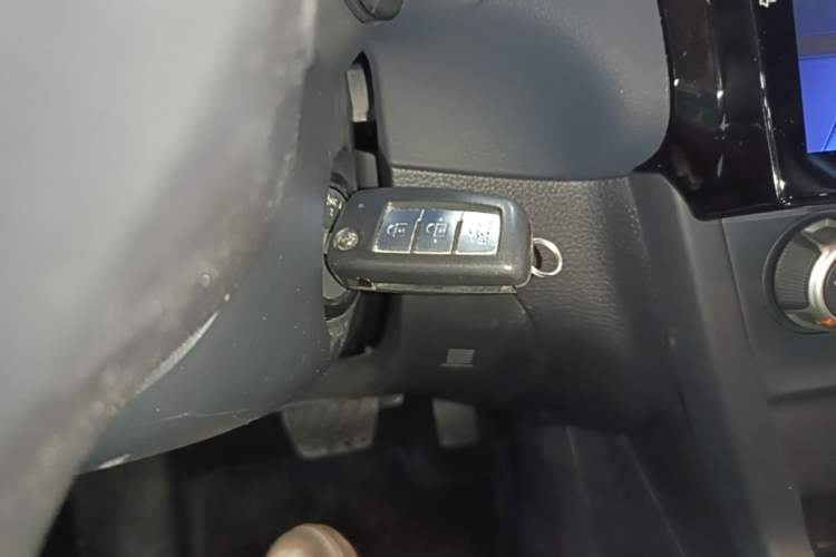 Used Nissan Sylphy 2021 Classic 1.6XE CVT Comfort Edition Vehicle Key