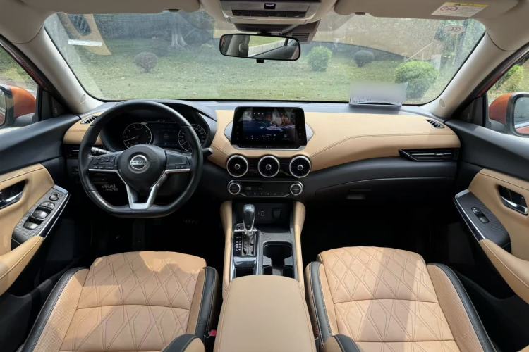 Used Nissan Sylphy 2021 1.6L TOP CVT Luxury Edition Center Console