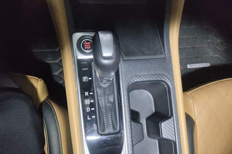 Used Nissan Sylphy 2021 1.6L TOP CVT Luxury Edition Gear Lever