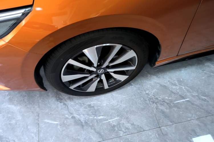 Used Nissan Sylphy 2021 1.6L TOP CVT Luxury Edition Left Front Wheel Hub