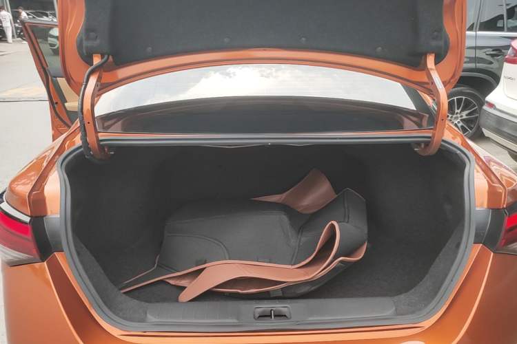 Used Nissan Sylphy 2021 1.6L TOP CVT Luxury Edition Trunk