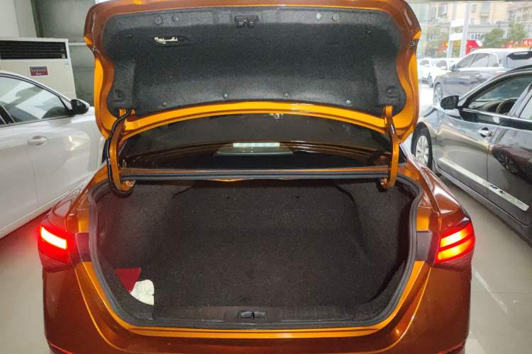 Used Nissan Sylphy 2021 1.6L TOP CVT Luxury Edition Trunk