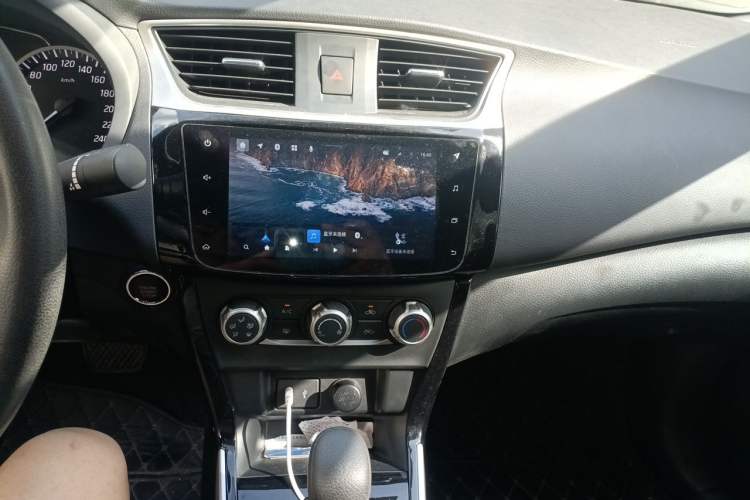Used Nissan Sylphy 2021 Classic 1.6XL CVT Luxury Edition Audio And AC Panel
