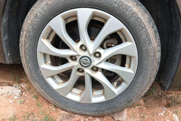 Used Nissan Sylphy 2021 Classic 1.6XL CVT Luxury Edition Exterior 4
