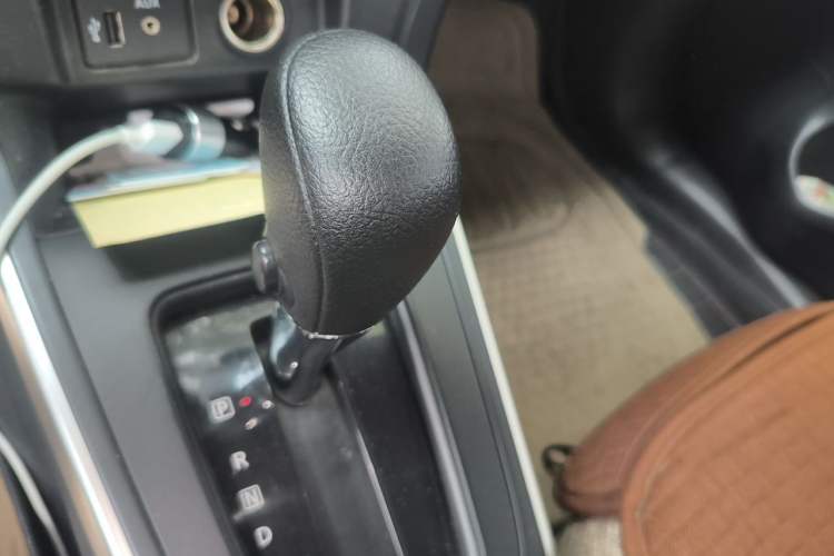 Used Nissan Sylphy 2021 Classic 1.6XE CVT Comfort Edition Gear Lever