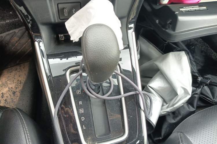 Used Nissan Sylphy 2021 Classic 1.6XL CVT Luxury Edition Gear Lever