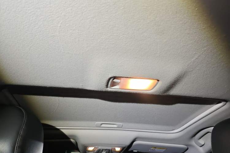 Used Nissan Sylphy 2021 Classic 1.6XL CVT Luxury Edition Headliner