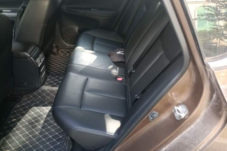 Used Nissan Sylphy 2021 Classic 1.6XL CVT Luxury Edition Left Rear Seat
