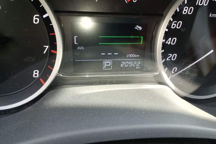 Used Nissan Sylphy 2021 Classic 1.6XL CVT Luxury Edition Odometer Close Up
