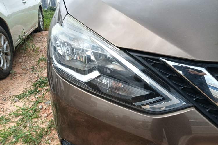Used Nissan Sylphy 2021 Classic 1.6XL CVT Luxury Edition Right Front Headlight