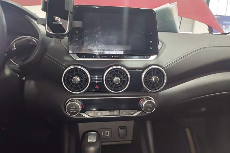 Used Nissan Sylphy 2021 1.6L XL CVT Enjoyment Edition Audio And AC Panel