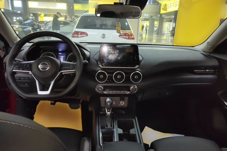 Used Nissan Sylphy 2021 1.6L XL CVT Enjoyment Edition Center Console
