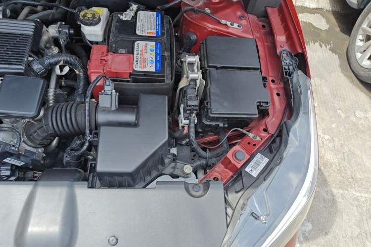 Used Nissan Sylphy 2021 1.6L TOP CVT Luxury Edition Engine Bay Left