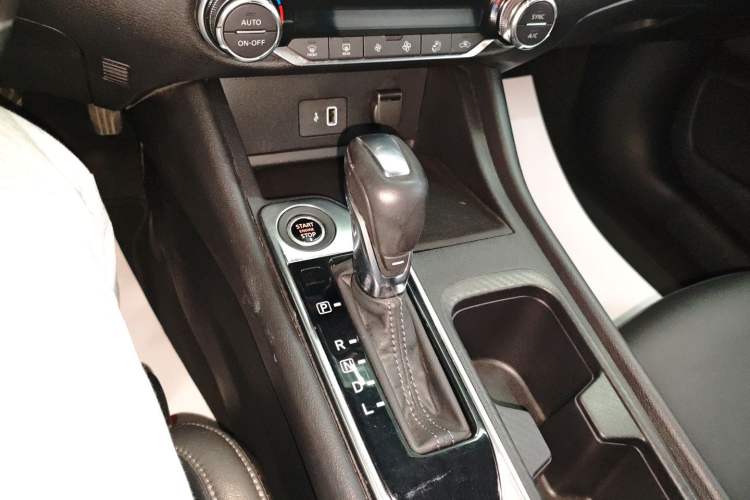 Used Nissan Sylphy 2021 1.6L XL CVT Enjoyment Edition Gear Lever