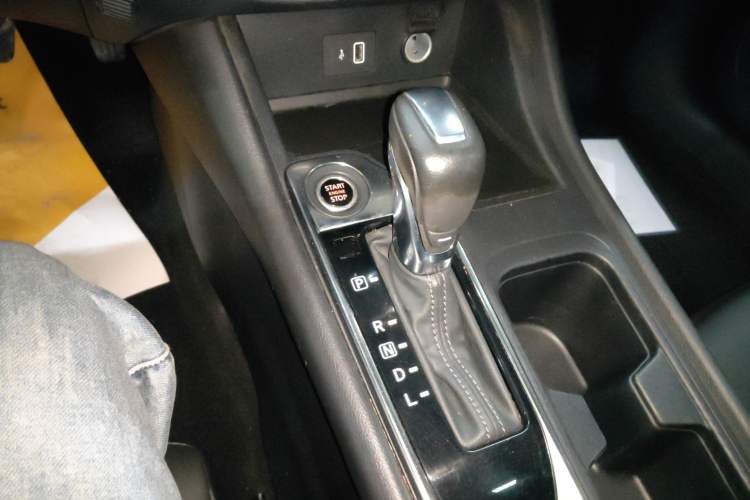 Used Nissan Sylphy 2021 1.6L XL CVT Enjoyment Edition Gear Lever