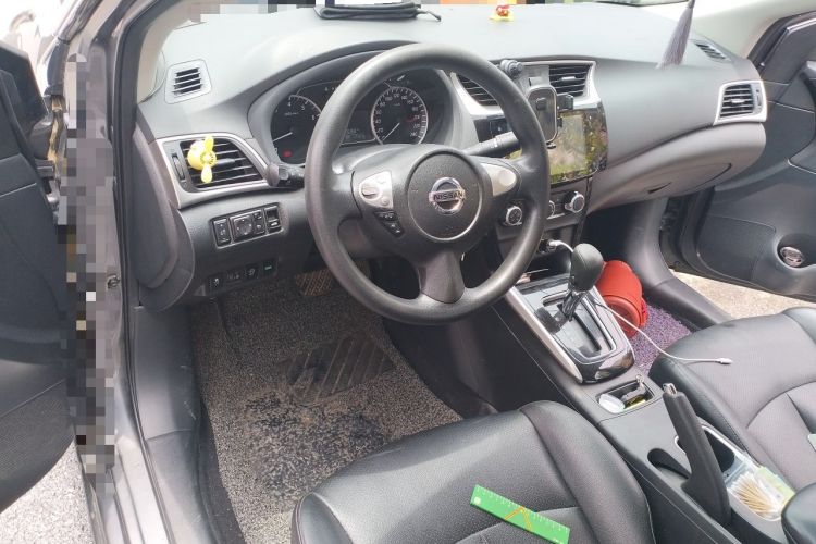 Used Nissan Sylphy 2021 Classic 1.6XL CVT Luxury Edition Center Console